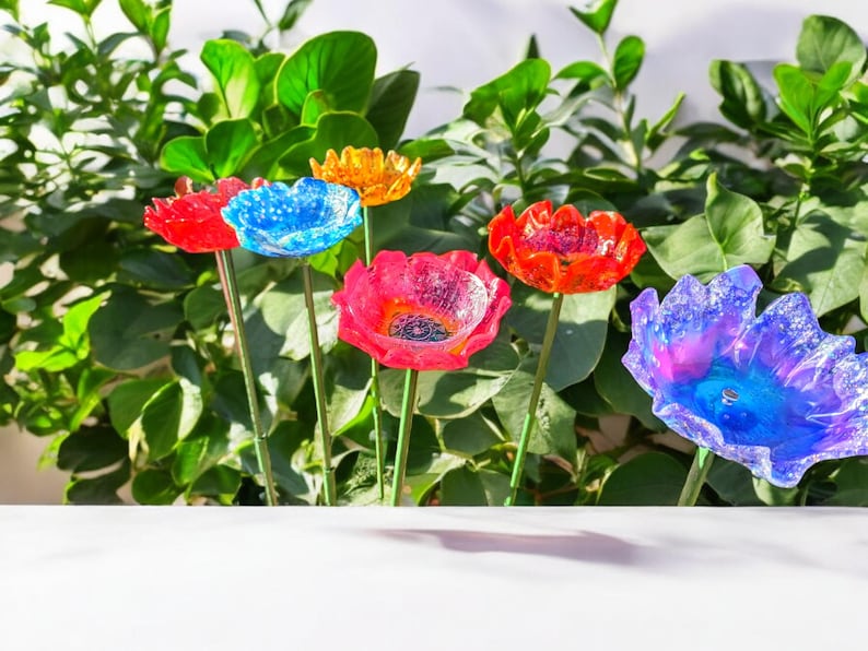 Handmade Resin Flower Bird Feeder Bee Watering Station Garden Decoration Outdoor Seed Holder immagine 17