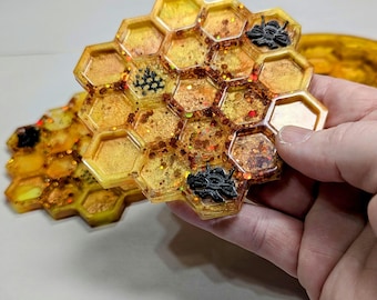 Resin Beehive Coaster Set with Holder – Honeycomb Garden Decor