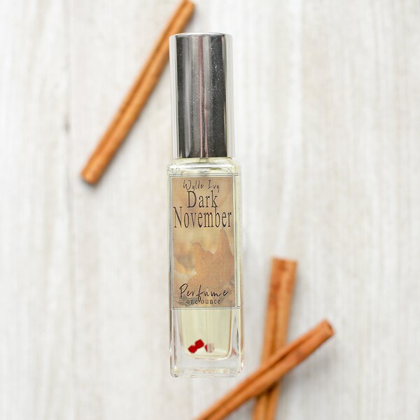 Dark November Perfume | Notes of Smoked Vanilla, Apple Peel, Tobacco, Spice, Woods, Clove