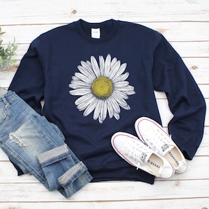 Daisy Sweatshirt, Wildflower Sweater, boho shirt, floral Sweatshirt, Birth Month Flower, Gift for sister, Flower Sweatshirt image 1