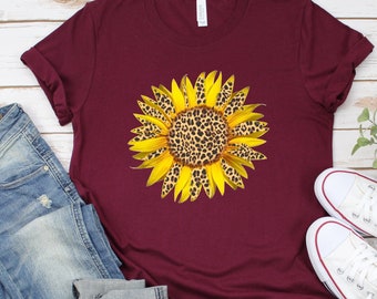 Leopard Sunflower, Summer Shirt, Womens Graphic shirt, Flower Shirt, Retro Shirt, Sunflower shirt, Birthday Gift, Leopard print, Wife gift