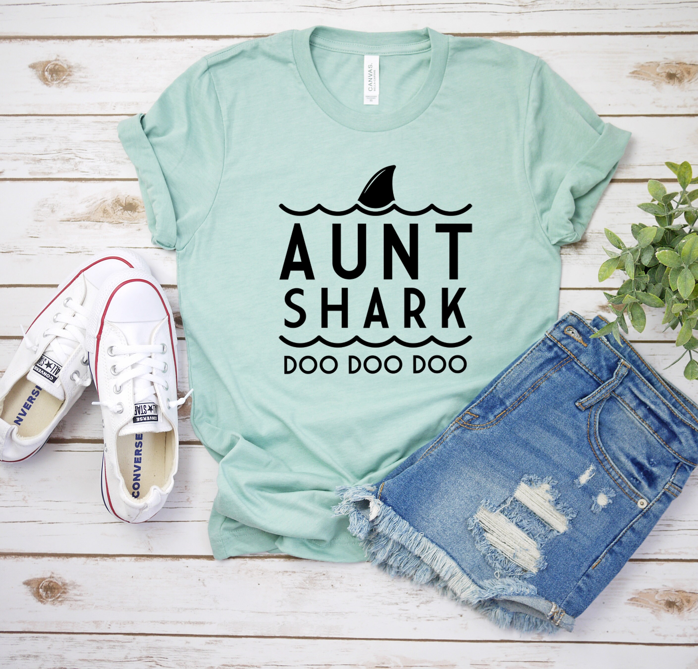 Womens Auntie Shark Shirt Doo Doo Best Christmas Gift Exchange Idea Womens Auntie Shark Shirt Doo Doo Best Christmas Gift Exchange Idea