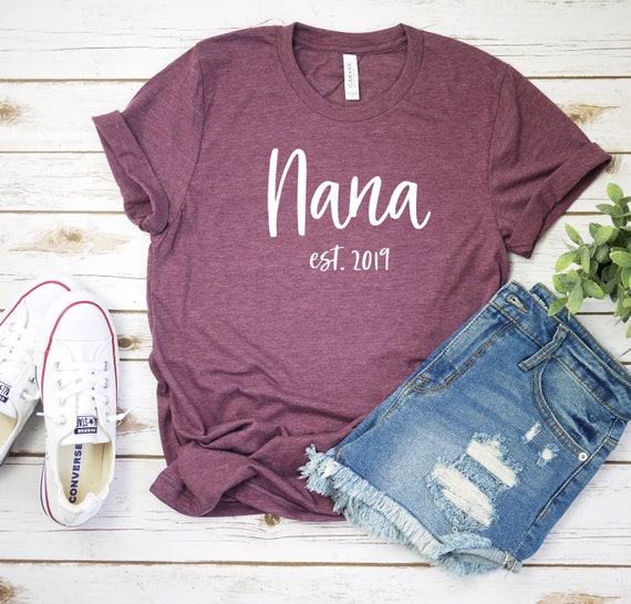 Soon To Be Nana 2019 T-Shirt First Time Mother Gift Soon To Be Nana 2019 T-Shirt First Time Mother Gift