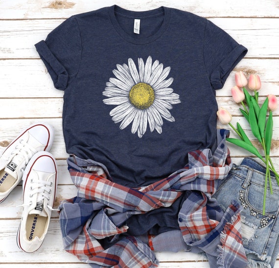 Daisy shirt, Wildflower shirt, boho shirt, floral t-shirt Gift, Birth Month  Flower, Gift for sister, Summer Shirt, Women Shirt, Flower Shirt