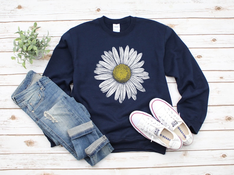 Daisy Sweatshirt, Wildflower Sweater, boho shirt, floral Sweatshirt, Birth Month Flower, Gift for sister, Flower Sweatshirt image 1