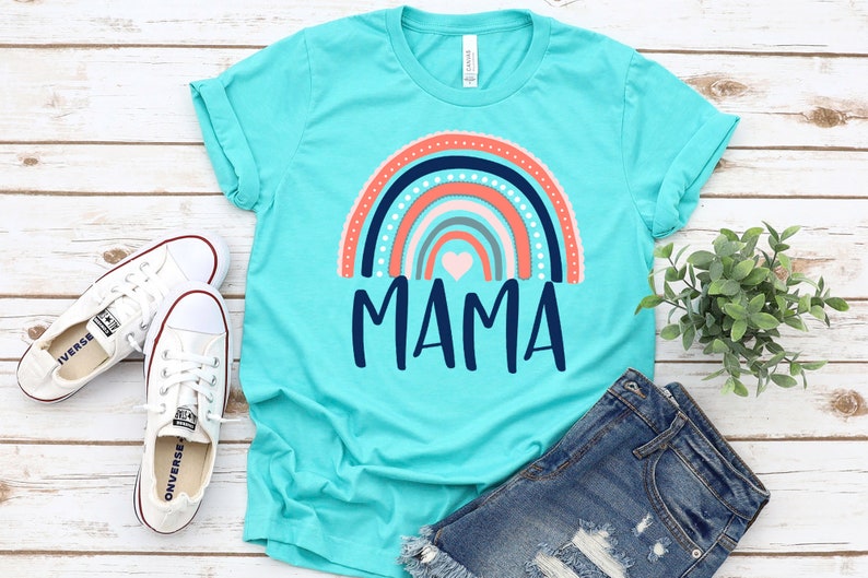 Camisa de mamá Camisa de mamá Camisa arco iris Regalo del Día de las Madres Regalo de cumpleaños mamá Regalo de baby shower Camiseta de mamá arco iris Anuncio de embarazo imagen 4