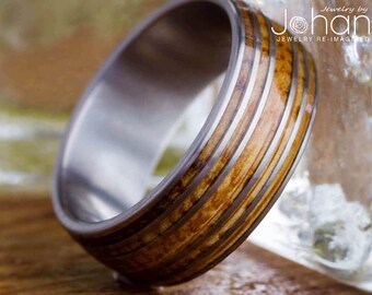 Bague en bois de chêne tonneau à whisky, fines rayures en titane, bracelet pour hommes