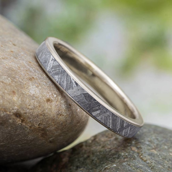 半額 50％OFFの通販 女性用ギベオン隕石結婚指輪、本物の隕石リング、ソリッド アクセサリー
