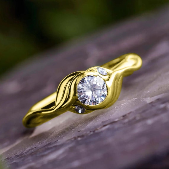Wholesaler of Designer line pattern gold ring for men | Jewelxy - 183439