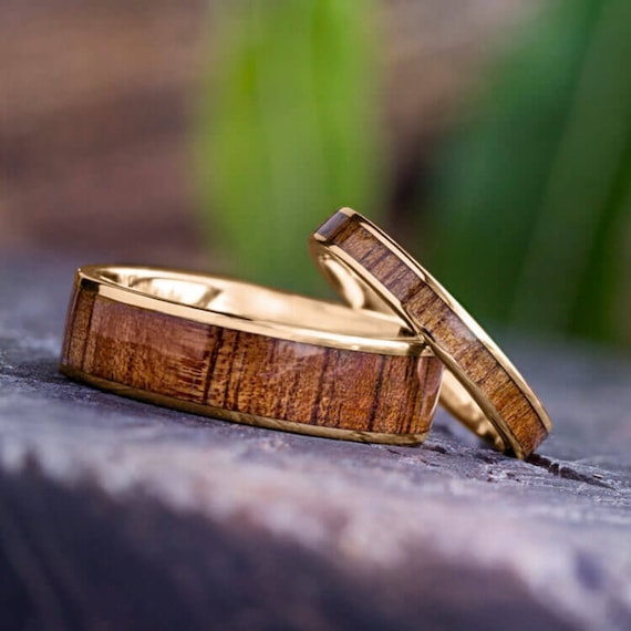 Natural Koa Wood Wedding Band with Polished Gold | Jewelry by Johan