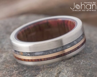 Memorial Ring with Ashes and Cocobolo Wood