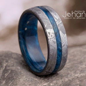 Blue Wood & Meteorite Men's Wedding Band, Blue Ring for Groom, Choose from 100+ Wood Types