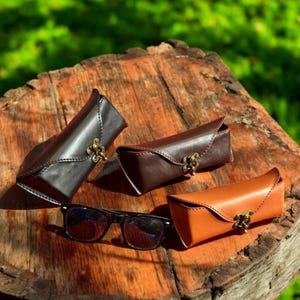 Leather Sunglasses Case, Glasses Case Whiskey Saddle Leather,Leather Reinforced Glasses Case Handmade Glasses Protector Leather Glasses Case