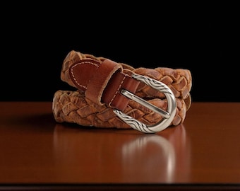 Flechtgürtel aus echtem Leder, handgeflochtener hellbrauner Gürtel für Männer, individueller hochwertiger Lederjeansgürtel, elegantes Geschenk für Freund 2,5 cm Breite