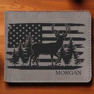 Personalized Deer Hunter Wallet, Custom Leather Wallet for Men, Hunting Gift for Husband, Boyfriend, Dad Gift for Him, Men&#39;s Wallet