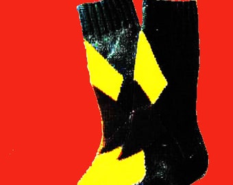 1940s Grace Ennis Flat Knit Sock Pattern - Diamond Overlay Socks, Digital Knitting Pattern