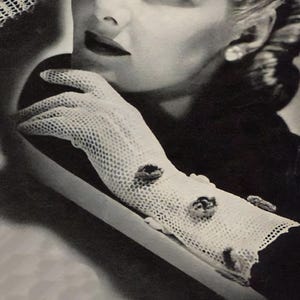 Lace Gloves Crochet Pattern from 1944, Digital Crochet Pattern
