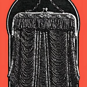 Könnte beinhalten: Eine schwarze Perlen-Abendtasche mit einer Kettenkette. Die Tasche ist geschlossen und hat einen dekorativen Verschluss.