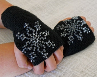 Snowflake Fingerless Gloves Knitting Pattern, Beaded Knit Gloves, Digital Knitting Pattern