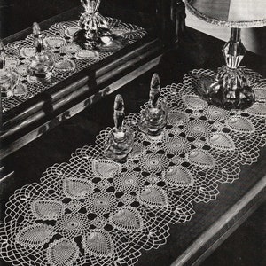 1946 Pineapple Lace Crochet Runner & Doily Patterns (Digital Pattern)