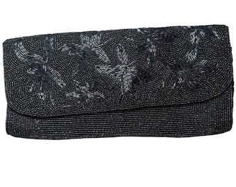 Clutch de noche vintage SchildKraut japonés de los años 50 y 60 con cuentas negras y diseño floral tipo corneta