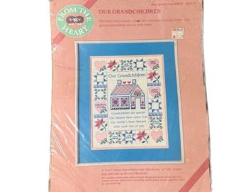 Kit de punto de cruz estampado "Nuestros nietos", dimensiones vintage, 1988, nuevo stock muerto