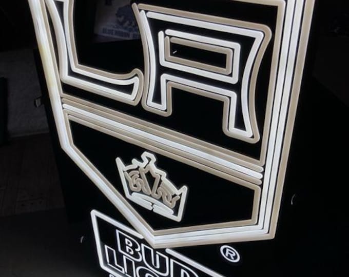 Bud Light Los Angeles Kings LED Sign – 30x18 – NHL Bar Light – Beer Sign – Mancavedecor