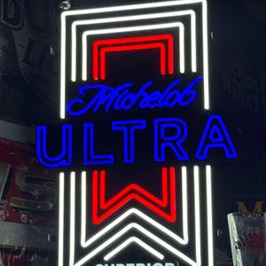 Letrero de barra con luz LED de cerveza Michelob Ultra, vertical, 22,5" x 32,5", perfecto para el espacio de reunión