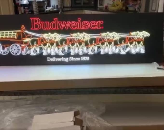 Budweiser Clydesdales LED Sign – 48"x12.5" Motion Light Display | Running Wagon Bar Sign | Beer Collectible Man Cave Decor