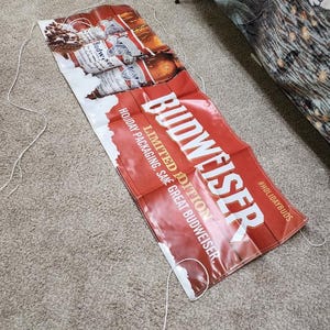 Bannière des Fêtes Budweiser 2 x 1,8 m - Édition limitée 2014 Enseigne publicitaire pour bière, NOS, Décoration de bar Man Cave