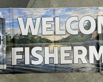 釣り　フィッシング　BUSCH LIGHT 飾り物　オシャレ Busch Light Fishing Sign 23x14 – Largemouth Bass Metal Tin Bar Man