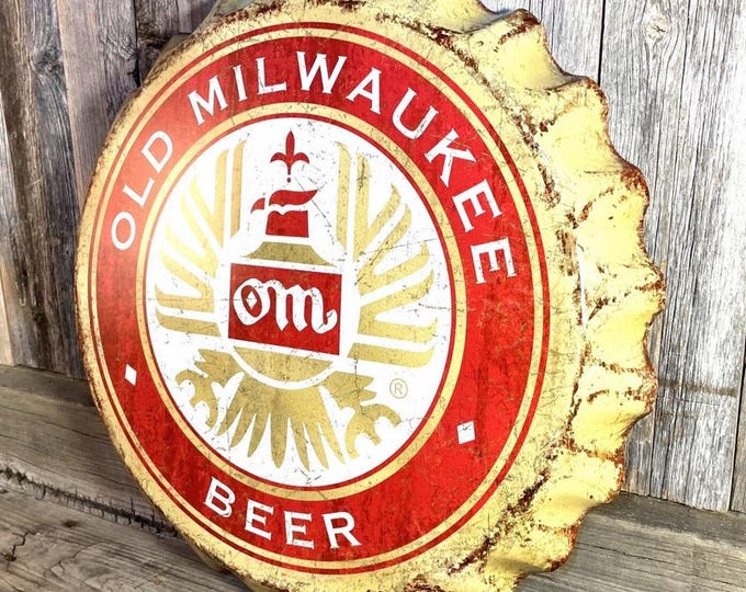 Old Milwaukee Beer Bottle Cap Sign 18" Round Metal Wall Decor Man Cave Bar Sign