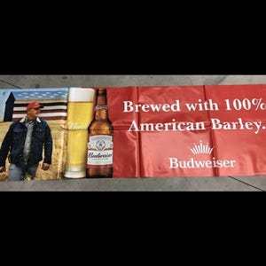 Duży baner winylowy Budweiser American Farmer – 70" x 24" – zupełnie nowy
