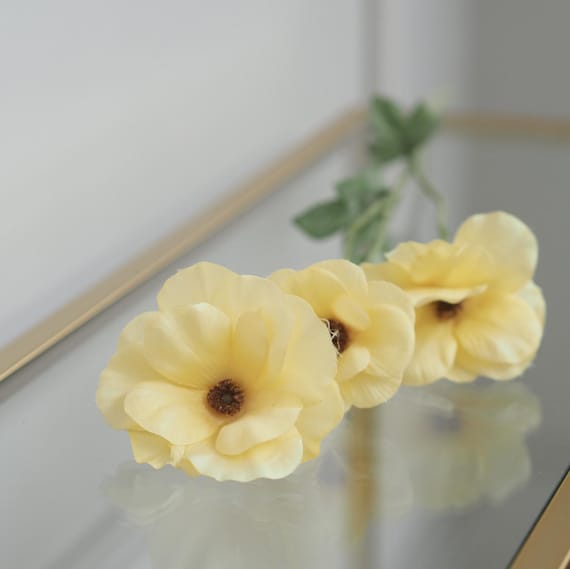 Ranunculus Blütenzweig gelb Kunstblume Floristik Sommerdeko Vase Arrangement Hahnenfuß Zweig dekorativ
