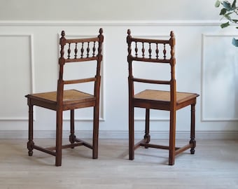 Französisches Stuhl-Paar im Henry-II Stil mit feinem Wiener Geflecht Vintage Esszimmerstühle aus Eiche Rattan Landhaus Stil Louis Seize