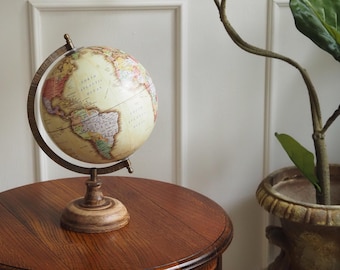 Globus auf Holzfuß Tischglobus klassisch mehrfarbige Weltkugel Deko für Schreibtisch Regal Bibliothek
