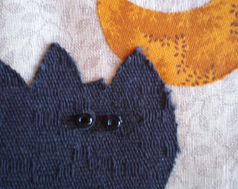 Black Cat Mini Quilt, Wall Hanging, Halloween