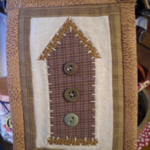 Birdhouse Mini Quilt Hanging image 2