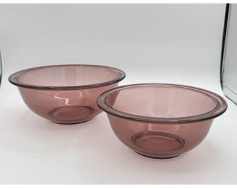 Juego de 2 cuencos apilables de vidrio Pyrex color arándano vintage, 322 1L y 323 1.5L, color morado.