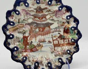 Ausgebogter Rand Porzellanteller Asiatische Landschaft Blauer Rand Chinoiserie Orientalist