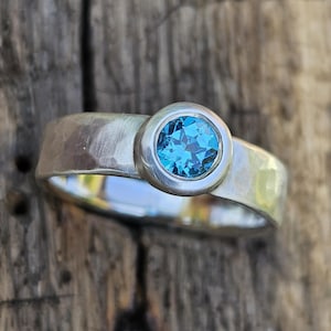 Topaz ring, 925 silver ring, size 57, US 8, diameter 18 1/4 mm, hand-forged