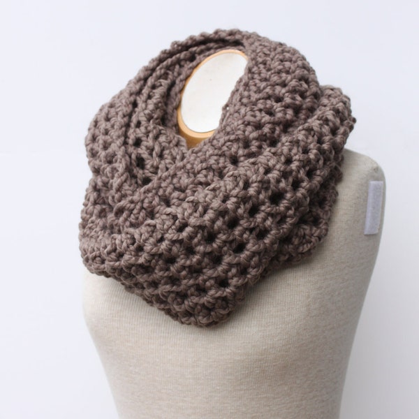 Chunky Scarf, Infinity Scarf, Taupe Scarf, Chunky Knit Snood, Taupe Neckwarmer, Circle Scarf