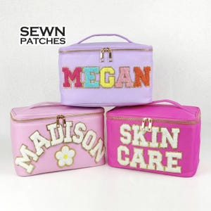 Estuche de maquillaje XL personalizado con asa, neceser de nailon, bolsa de aseo con parche de chenilla, neceser de viaje, regalo para damas de honor.