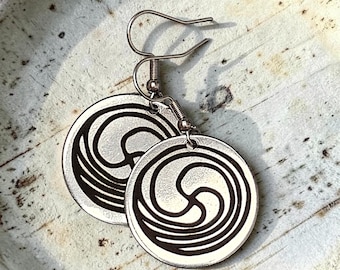 Wind Clan Earrings - Hotvlkvlke Earrings - dark engraving on stainless -  Muscogee Creek Nation