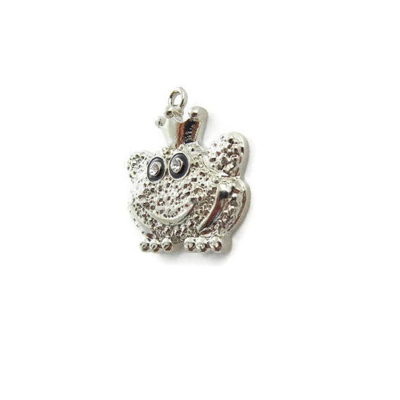 Textured Silver-tone Frog Prince Charm image 4