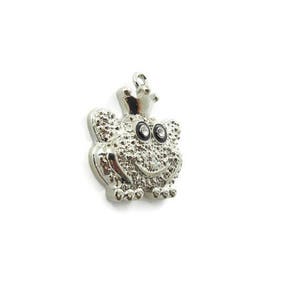 Textured Silver-tone Frog Prince Charm image 3