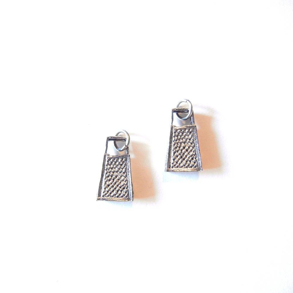 C14 Gold Cheese Grater Cooking Chef Kitchen Charm 
