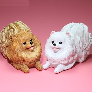 Hand-Crafted Pomeranian Figurine: Resin Dog Miniature Car Dashboard Decoration