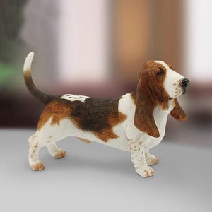 Hand-Crafted Basset Hound Sculpture: Miniature Puppy Statue, Car Dashboard Decor, Birthday Wedding Cake Topper