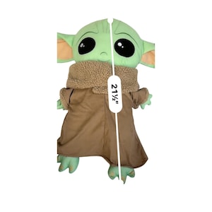 Star Wars Grogu Baby Yoda Plüsch 55cm – Das mandalorianische Kuschelkissen Bild 4